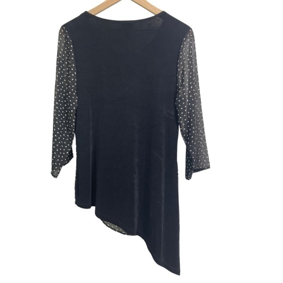 Travelers By Chicos Women’s Asymmetrical Polka Dot Blouse - Picture 4 of 4